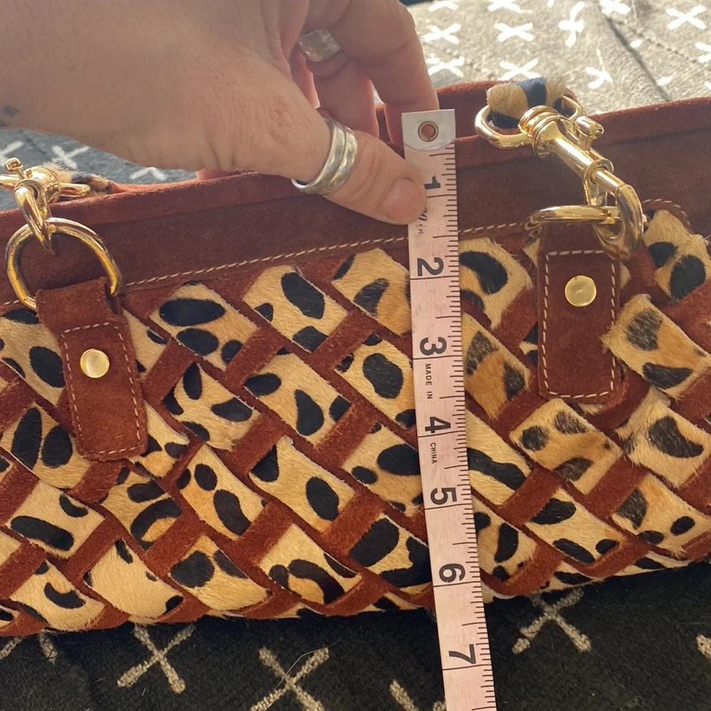 Gretchen Christine Rossi of OCH Lust 4 Luxe. An animal print leather handles - Picture 10 of 12